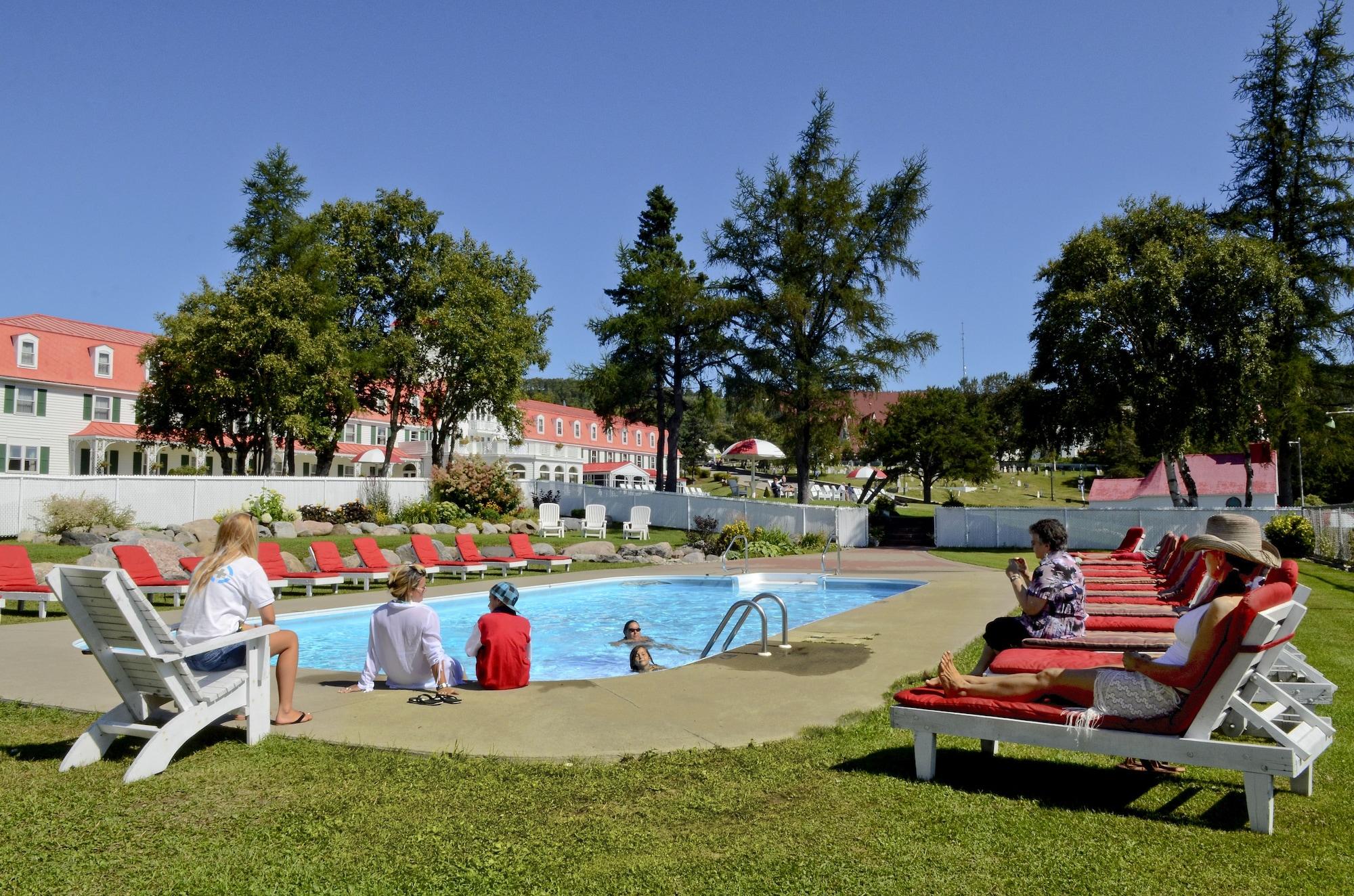 Hotel Tadoussac Kültér fotó